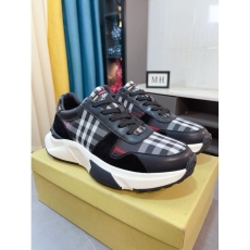 Burberry Low Shoes